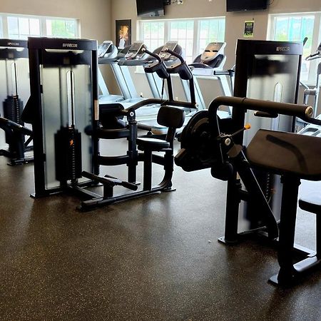 Newcastle Lodge & Convention Center Екстериор снимка